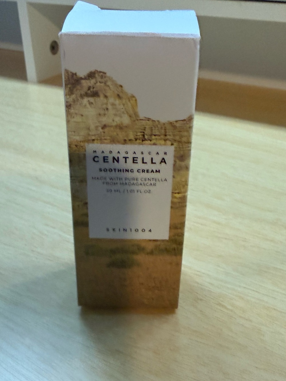 Madagascar Centella Soothing Cream - Gold/Beige